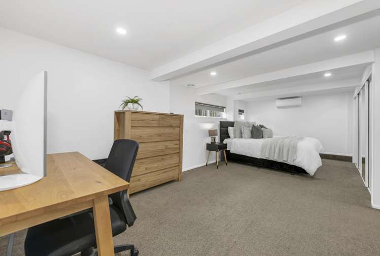 9 Bradbury Road Botany Downs_24