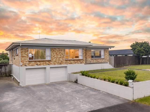 4 Car Garage - Your Next Chapter