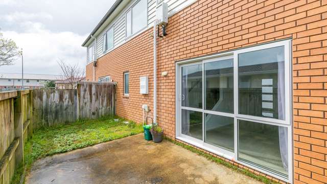 2/61 York Street Hamilton East_4