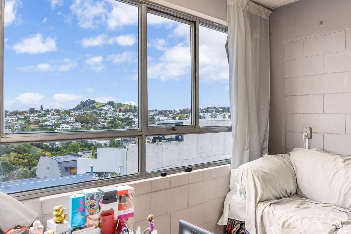 302/9 Sarawia Street_3