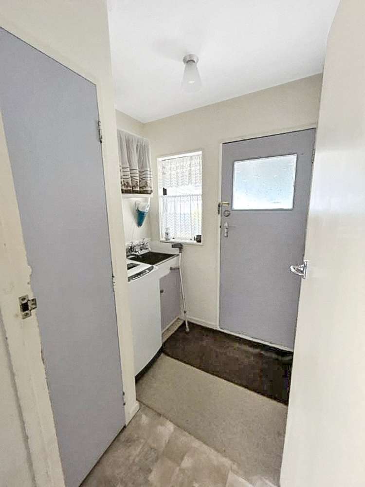 18 Baillie Crescent 10114_8