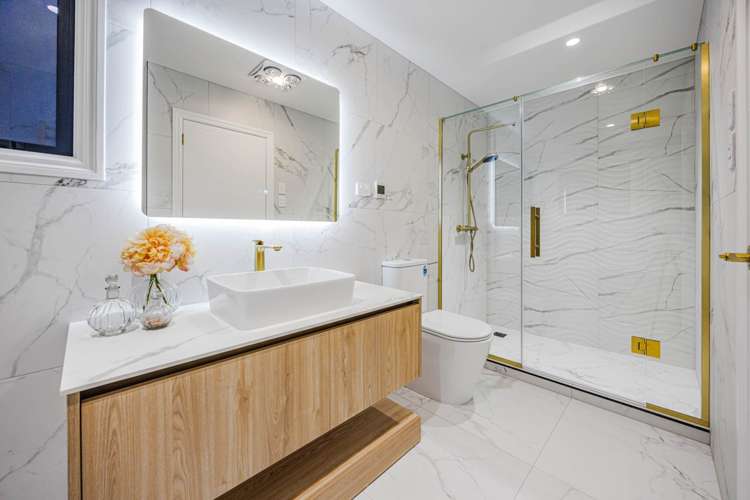 17 Ballyalton Crescent Flat Bush_28