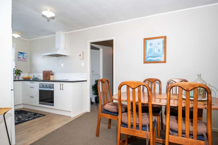 143 Mahia Road Wattle Downs_5