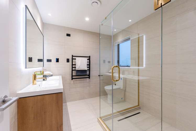 3 Waitai Close Long Bay_24