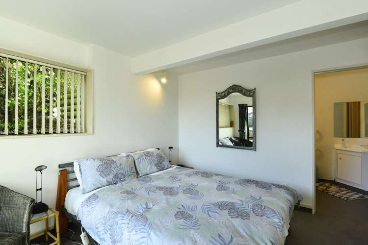 19 Idesia Grove Richmond_18