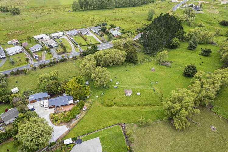 9 Bickerstaffe Road Maungaturoto_28