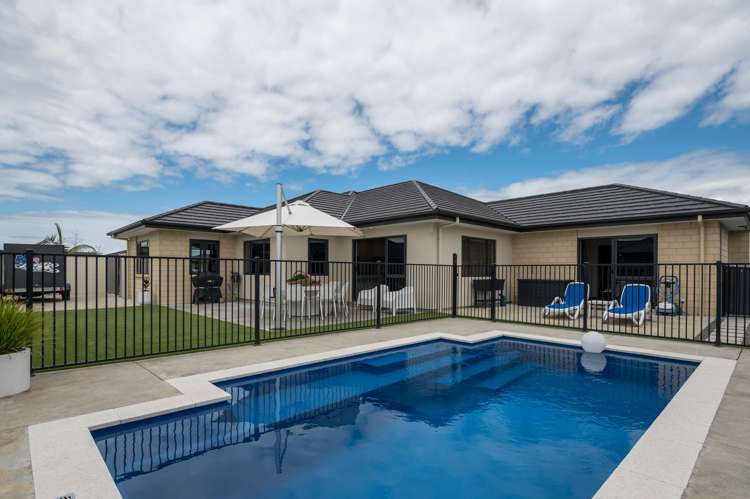 12 Benmore Place Poraiti_16