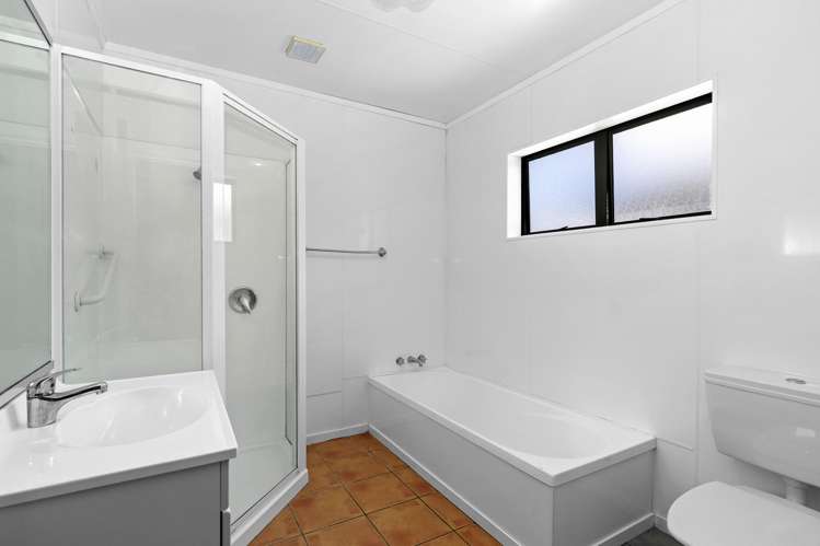 30A and B Ararino Street Trentham_15