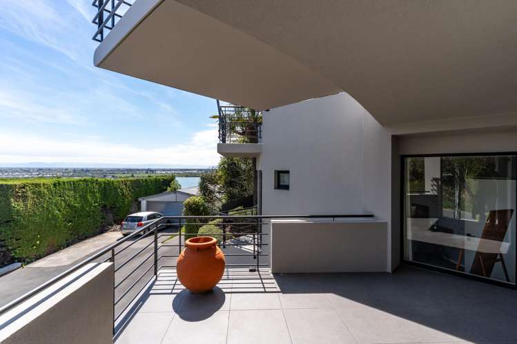 35A Te Awakura Terrace Mount Pleasant_26
