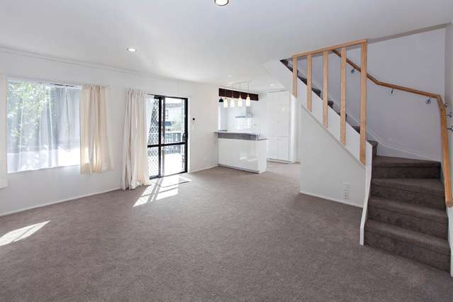 8/4 Taylor Street Blockhouse Bay_4