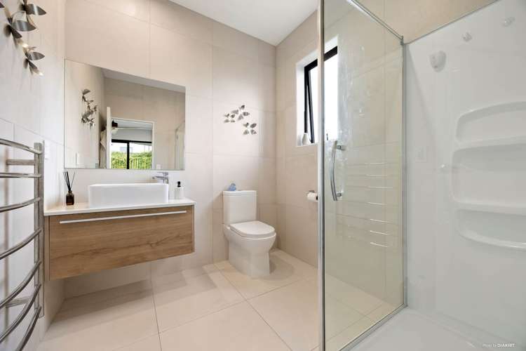 63 Angiangi Crescent Beachlands_12