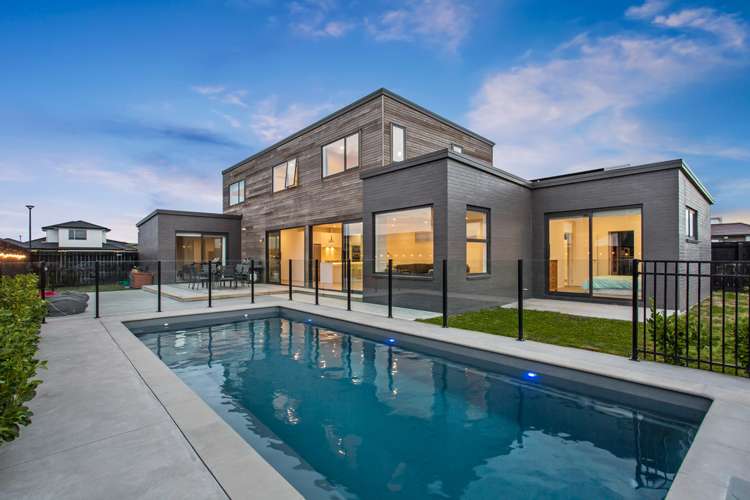 32 Defender Crescent Beachlands_3