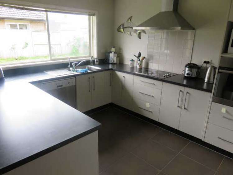 64 Farringdon Avenue Rototuna North_7