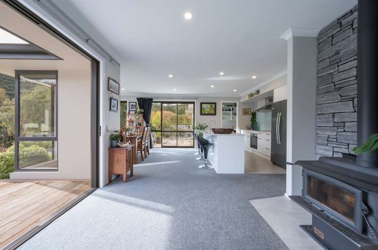 929 Waiwhero Road Ngatimoti_11