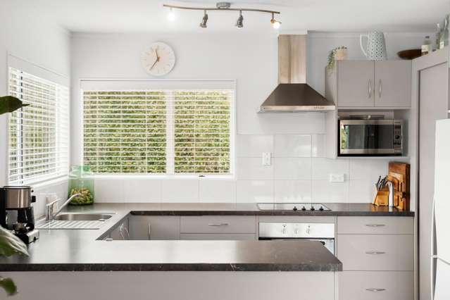 3/27 Abbotleigh Avenue Te Atatu Peninsula_3