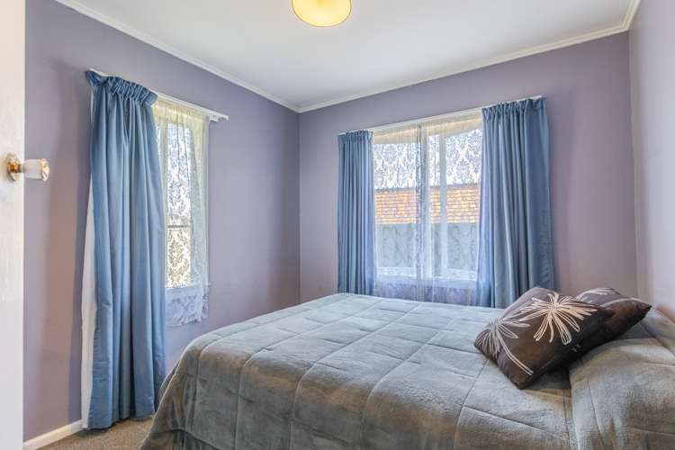 17 Read Crescent Clive_11