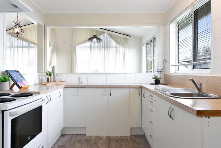 26 Sherwood Drive Pukete_3