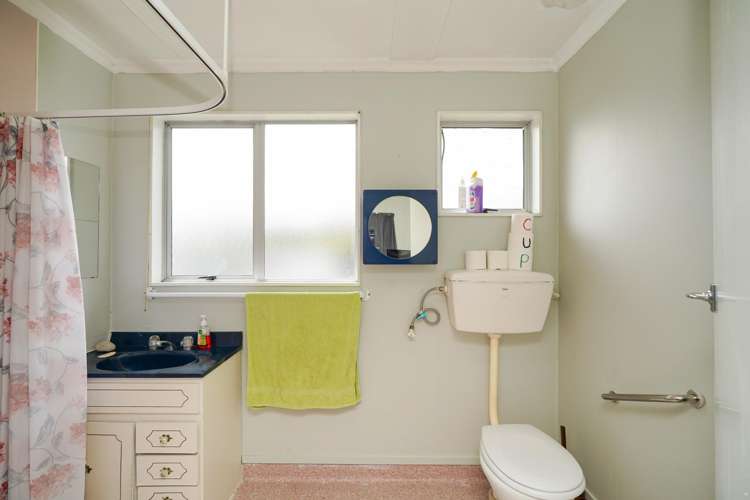 2/168 Balmoral Drive Appleby_11