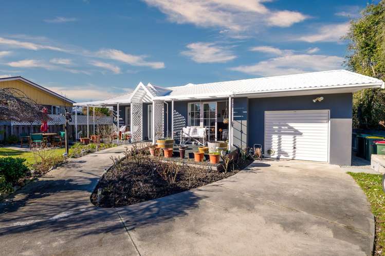 17 Churchill Place Waimate_13