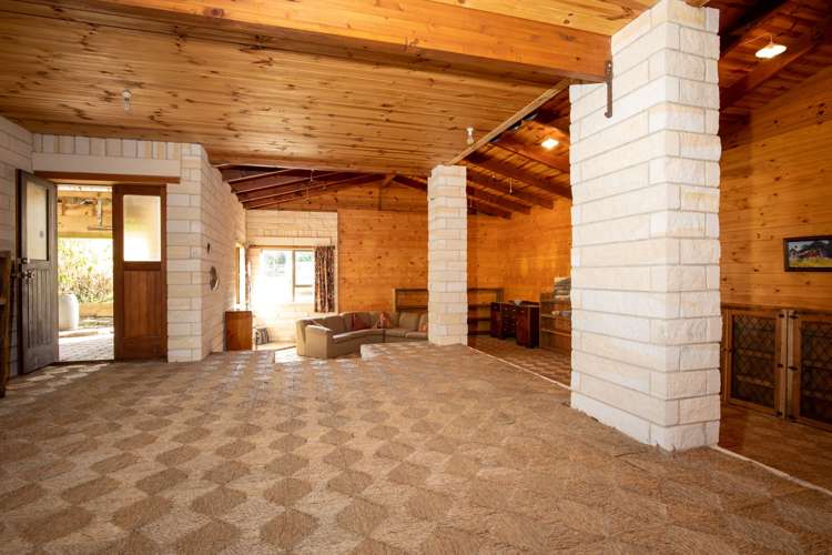 89 Pacific Drive Southbridge_10