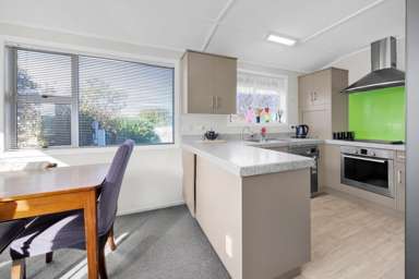 52A Dixon Avenue_3