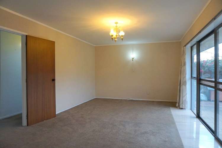 2/164 Prince Regent Drive_0