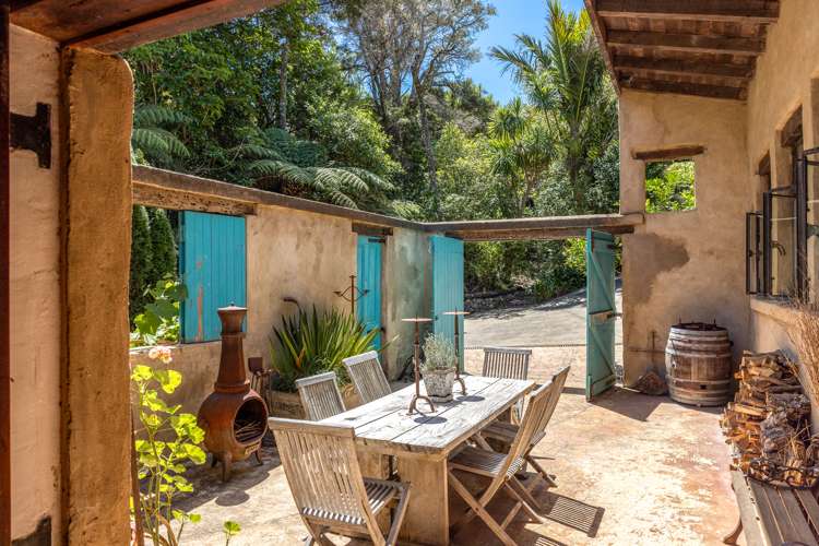 21 Te Makiri Road Onetangi_15