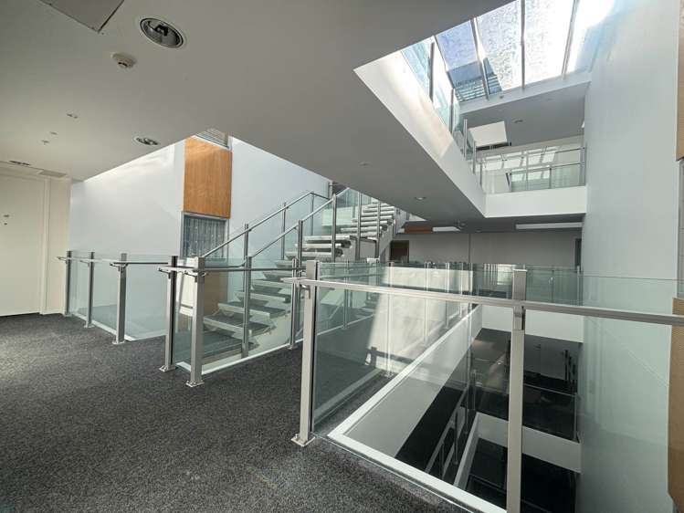 4a/84 Gunner Drive Te Atatu Peninsula_10