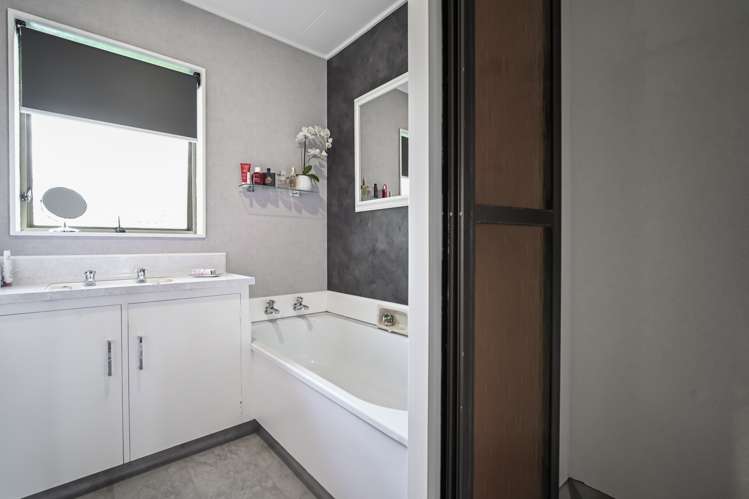 407a Grays Road Saint Leonards_8