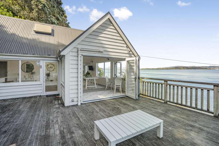 502 Marine Drive Eastbourne_29