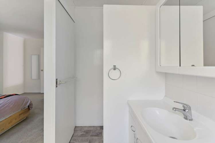 29 Ewhurst Place Goodwood Heights_25