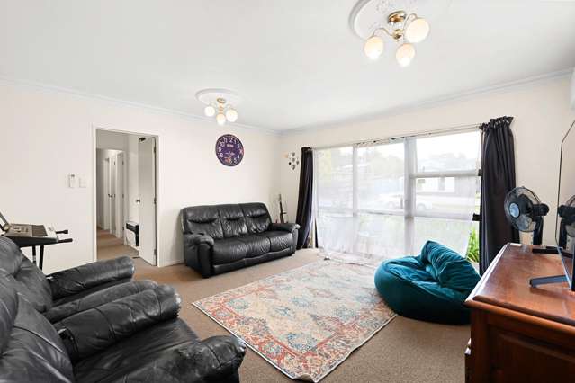 15 Tupelo Street Pukete_3