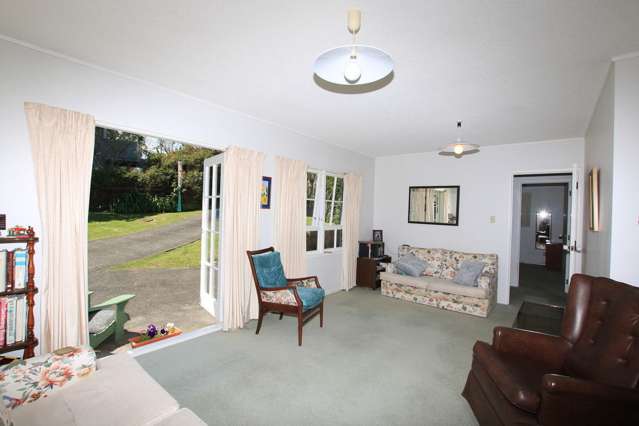 2/220 East Coast Road Forrest Hill_1