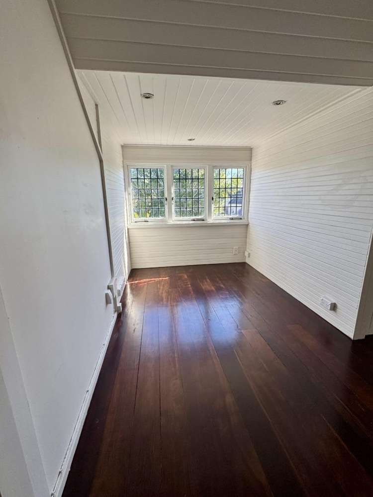 35 Cornwall Park Avenue Epsom_12
