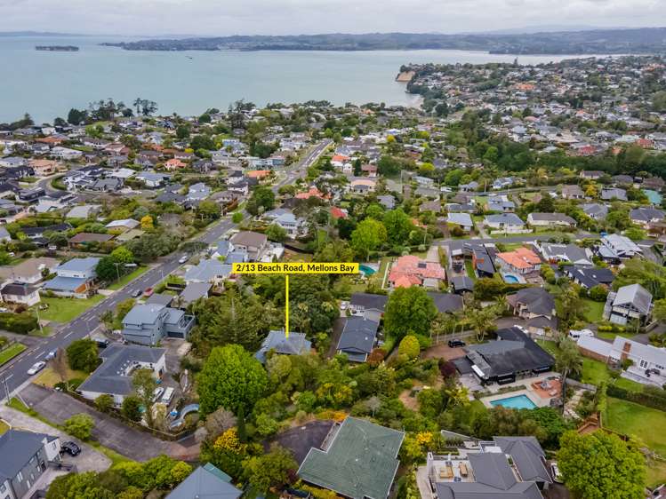 2/13 Beach Road Mellons Bay_18