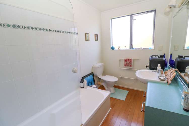 502 Hape Road Thames_12