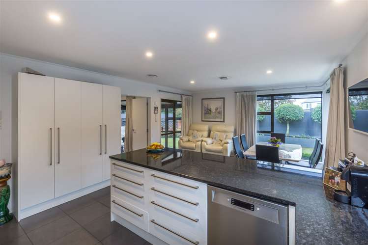 1/26 Idris Road Fendalton_12