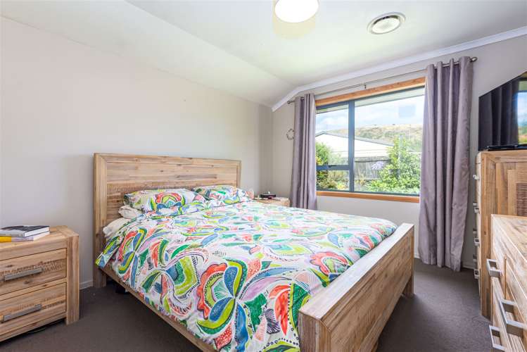 20 Scruttons Road Hillsborough_11