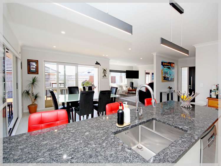 11 Story Street Foxton Beach_6