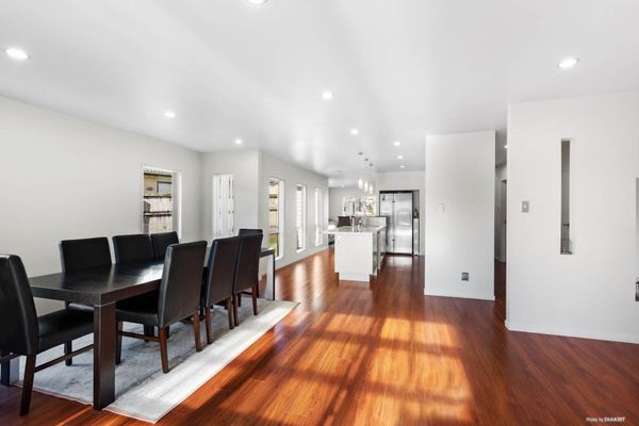 6 Listack Drive Flat Bush_4