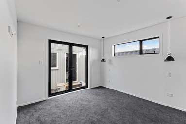 22 Bowmaker Crescent_4