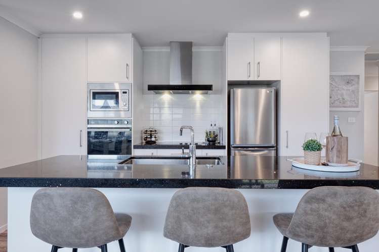 123 Whakaturou Crescent Pyes Pa_9