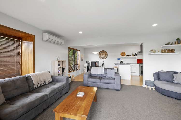 33 Beaumont Crescent Frankleigh Park_4