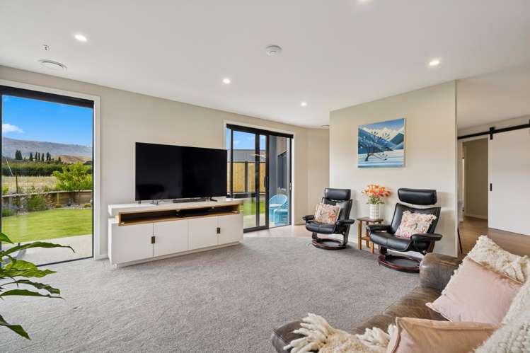 93 Magnum Drive Cromwell_9