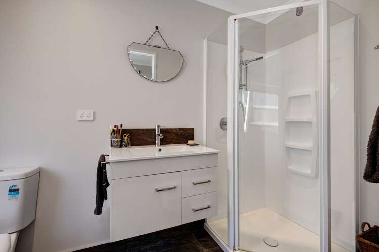 19 Rauta Way Helensville_13