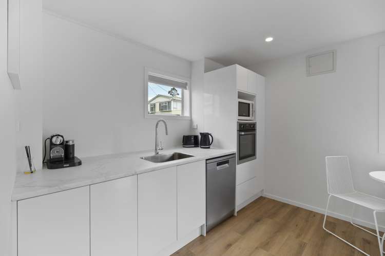 30 Third Avenue Urenui_14