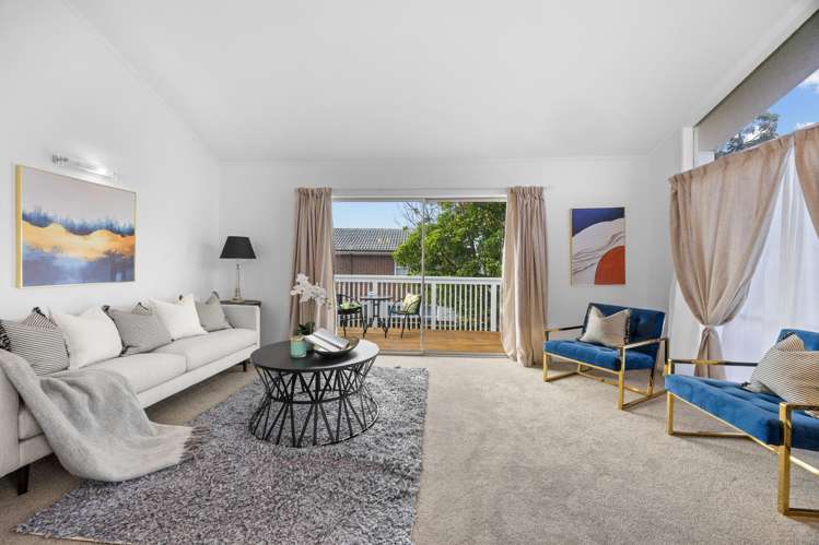 8 Portadown Avenue Pakuranga Heights_2