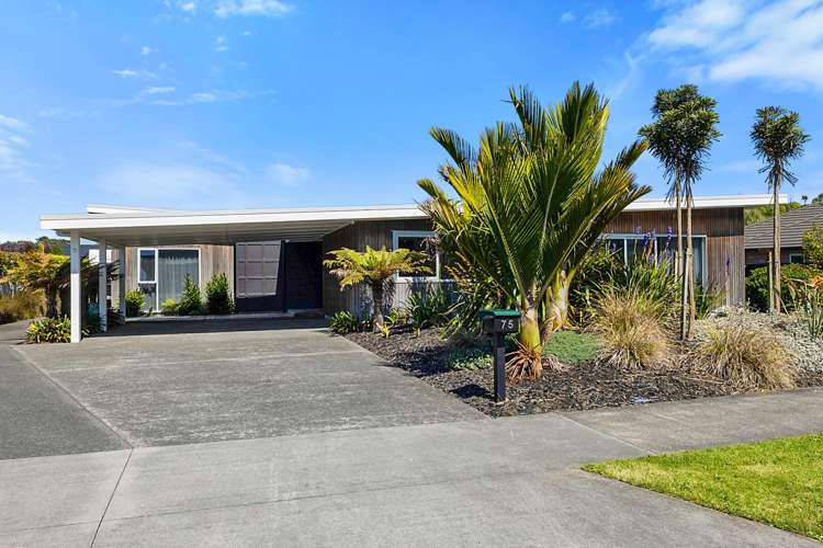 75 Links Drive Waiwhakaiho_26