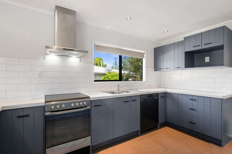 50C Robinson Avenue Holdens Bay_10