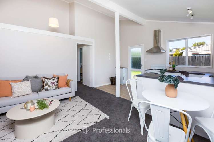 22B Akron Grove Totara Park_3